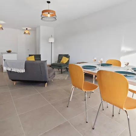 The Peaceful - Sea - Pool - 2 Parking Spaces - Terrace Apartmán